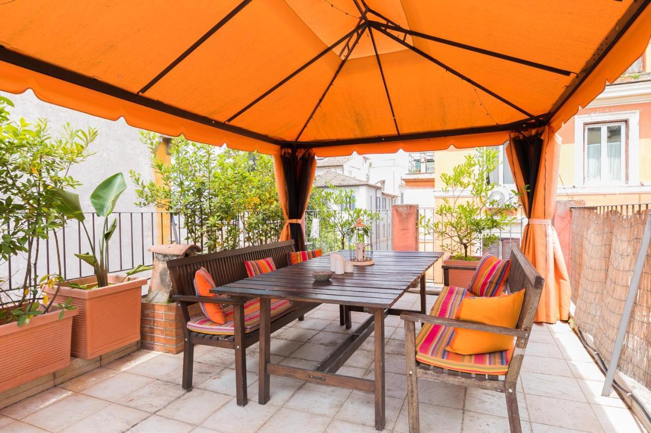 Lägenhet på 67 m² i Trastevere, med 1 sovrum och 1 badrum  Rom Exteriör bild