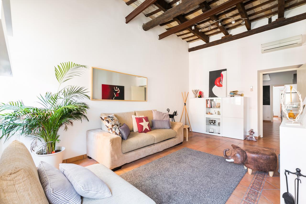 Lägenhet på 67 m² i Trastevere, med 1 sovrum och 1 badrum  Rom Exteriör bild