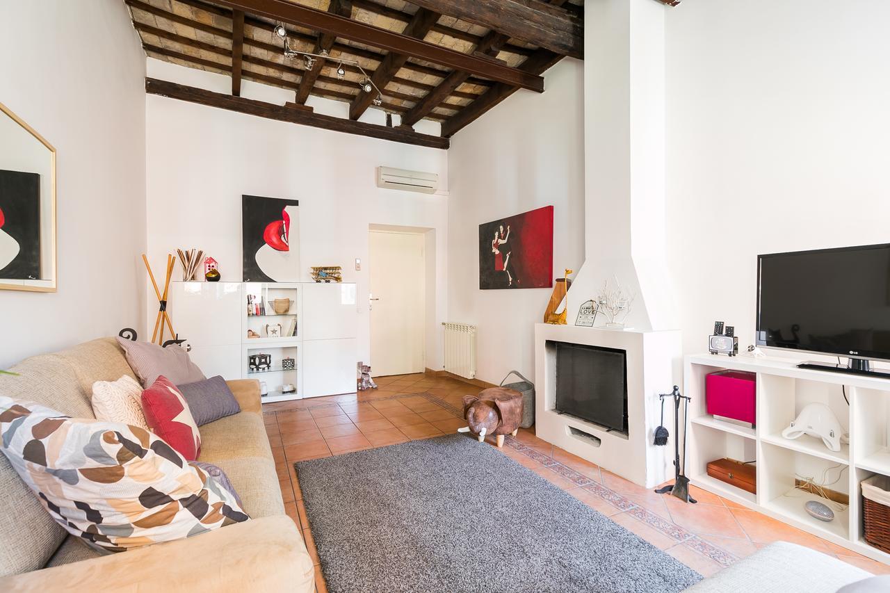 Lägenhet på 67 m² i Trastevere, med 1 sovrum och 1 badrum  Rom Exteriör bild